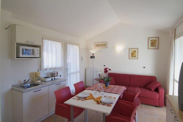 Apartahotel Budget Village - Porto Letizia