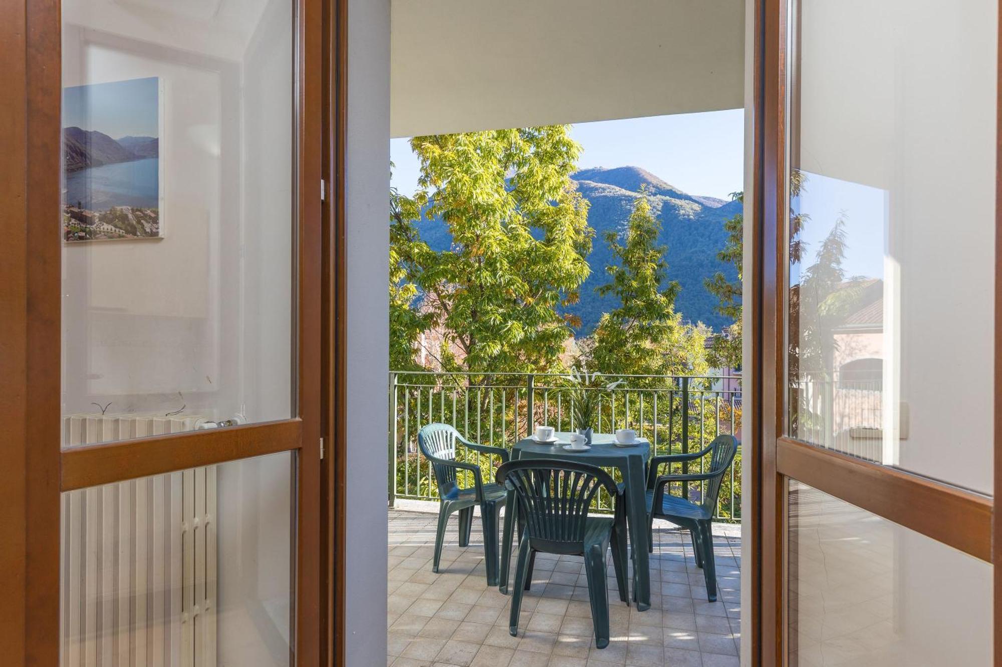 Apartahotel Budget Village - Porto Letizia 2*