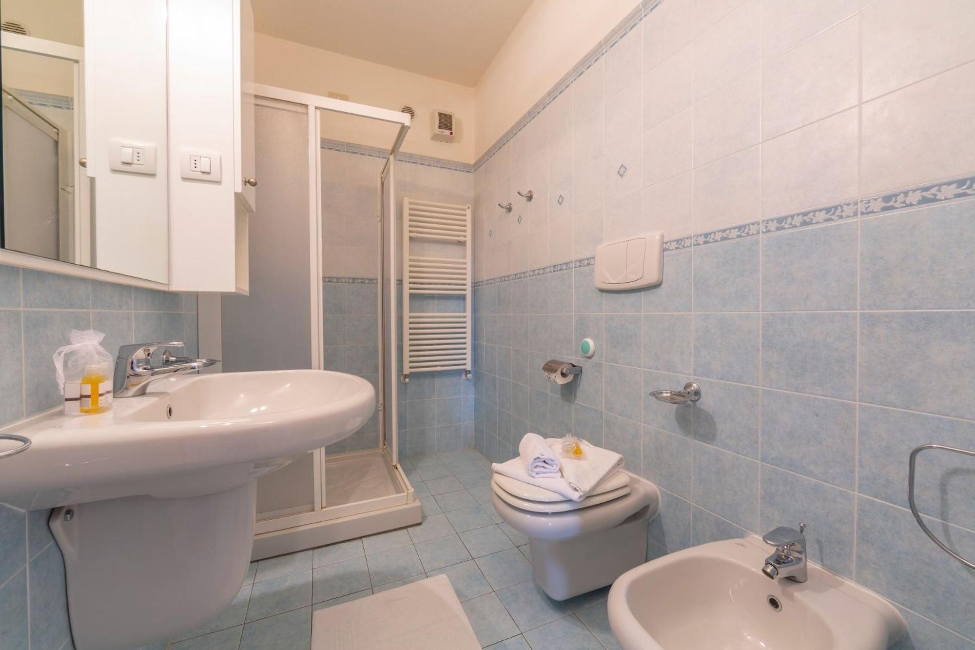 Budget Village - Porto Letizia Apartahotel Porlezza