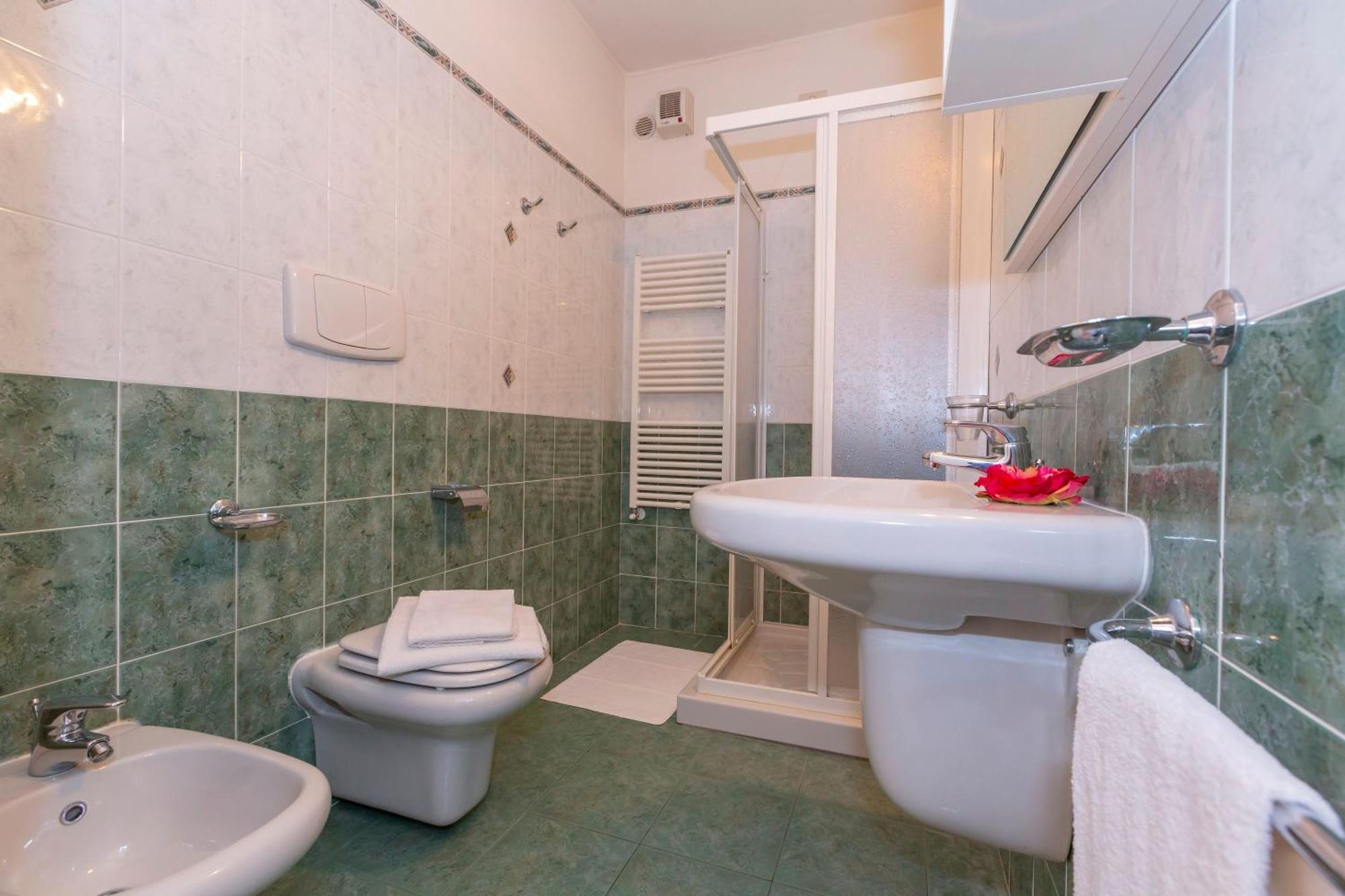 Aparthotel Budget Village - Porto Letizia 2*