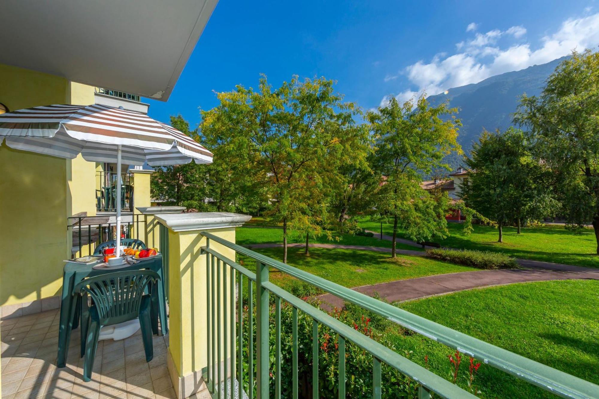 Aparthotel Budget Village - Porto Letizia
