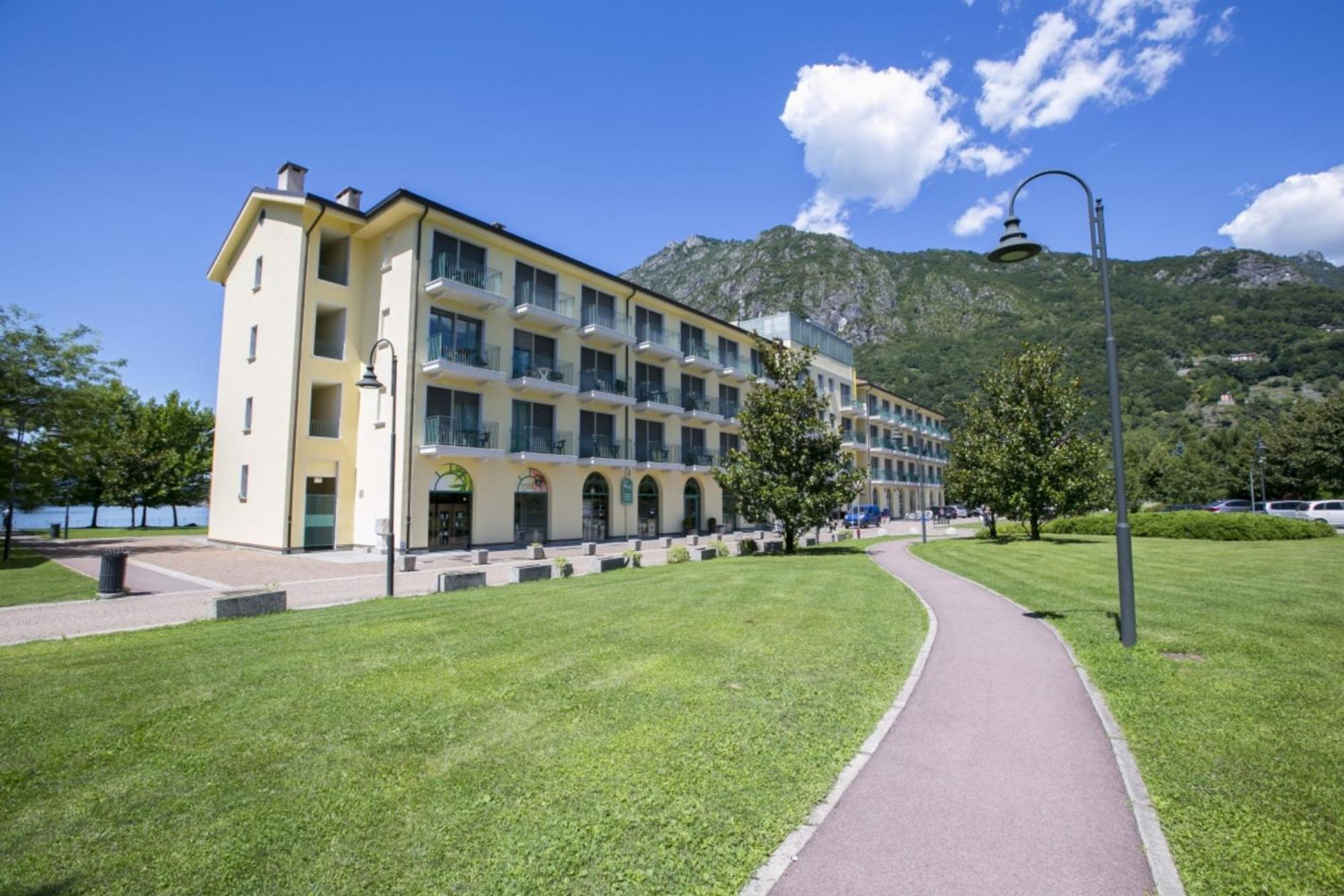 Aparthotel Budget Village - Porto Letizia 2*